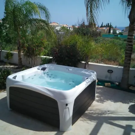 Crystal Sea “with Jacuzzi Hot Tub” 117 * Protarász