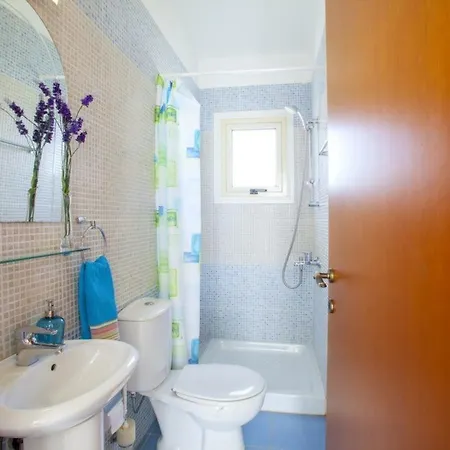 Crystal Sea “with Jacuzzi Hot Tub” 117 * פרוטאראס