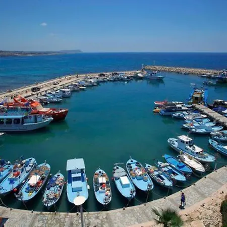 Crystal Sea “with Jacuzzi Hot Tub” 117