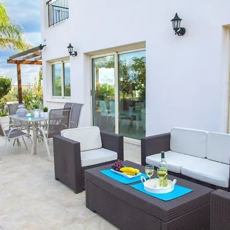 Crystal Sea “with Jacuzzi Hot Tub” 117 *